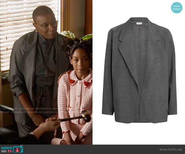 Hen’s grey blazer on 9-1-1