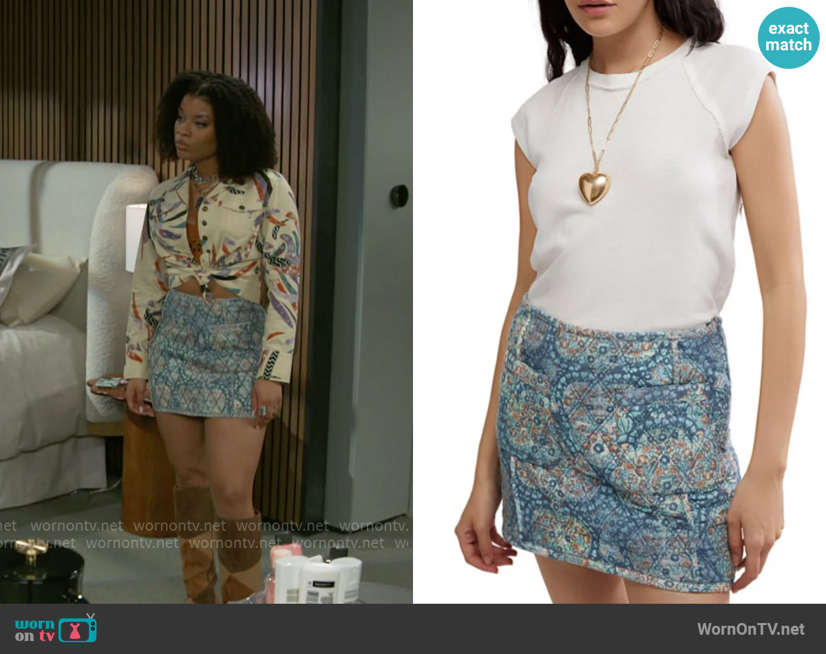 Free People Darla Quilted Mini Skirt worn by Eva Thomas (Ambyr Michelle) on Beyond the Gates