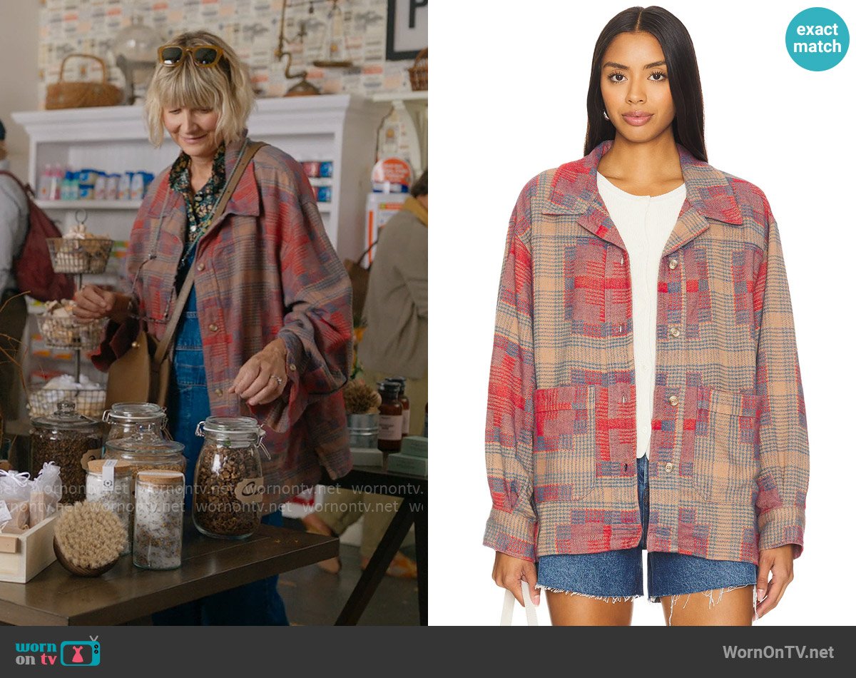 Free People Keep It Cozy Shirt worn by Anne (Kerri Kenney) on The Four Seasons