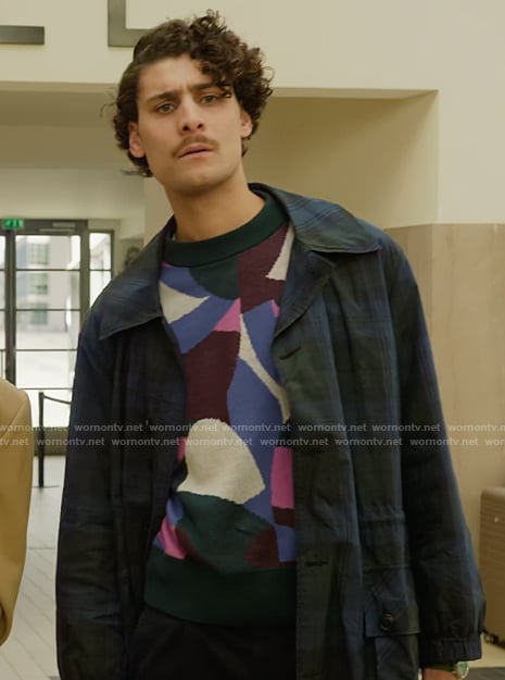 Gabin’s abstract print sweater on Etoile