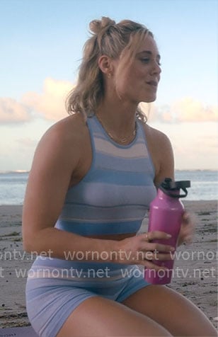 Ginny's blue striped yoga outfit on The Four Seasons