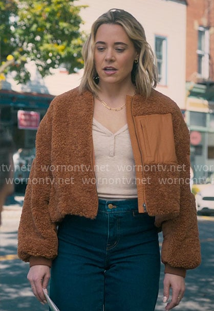 Ginny's brown fleece cropped jacket on The Four Seasons