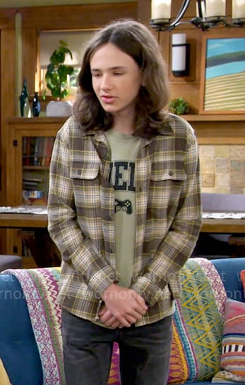 Grover's brown plaid shirt on The Neighborhood
