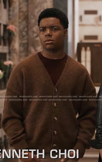 Harry’s brown cardigan on 9-1-1