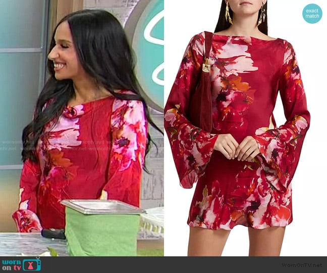 Jenna’s pink floral print mini dress on Sherri