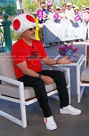 Howie Mandel’s white and orange sneakers on Today