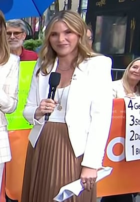 Jenna’s white blazer on Today