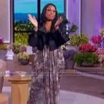 Jennifer’s cropped black jacket on The Jennifer Hudson Show