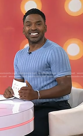 Justin’s blue ribbed tee on Today
