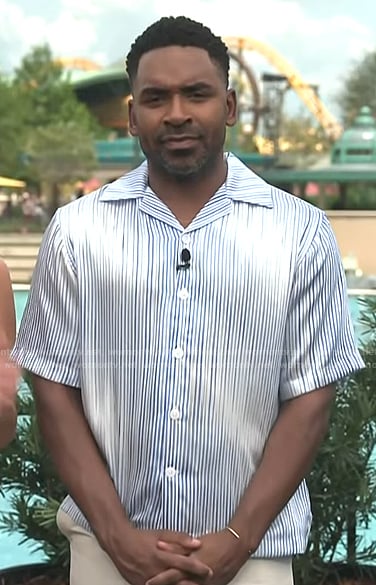 Justin’s blue stripe shirt on E! News