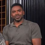 Justin’s gray polo on E! News