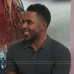 Justin’s gray ribbed polo on E! News