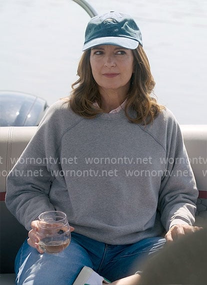 Kate’s grey sweatshirt on The Four Seasons