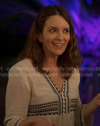 Kate's white embroidered dress on The Four Seasons