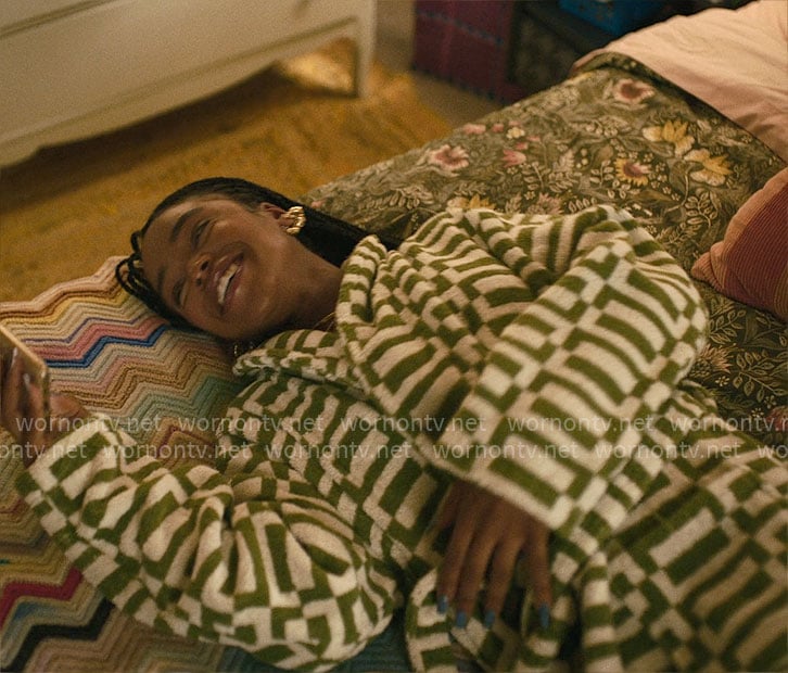 Keisha's green geometric print robe on Forever