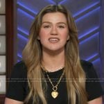 Kelly’s heart necklace on The Kelly Clarkson Show