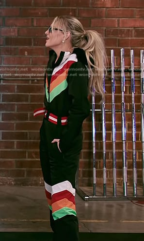 Kelsea Ballerini’s black stripe ski suit on The Voice