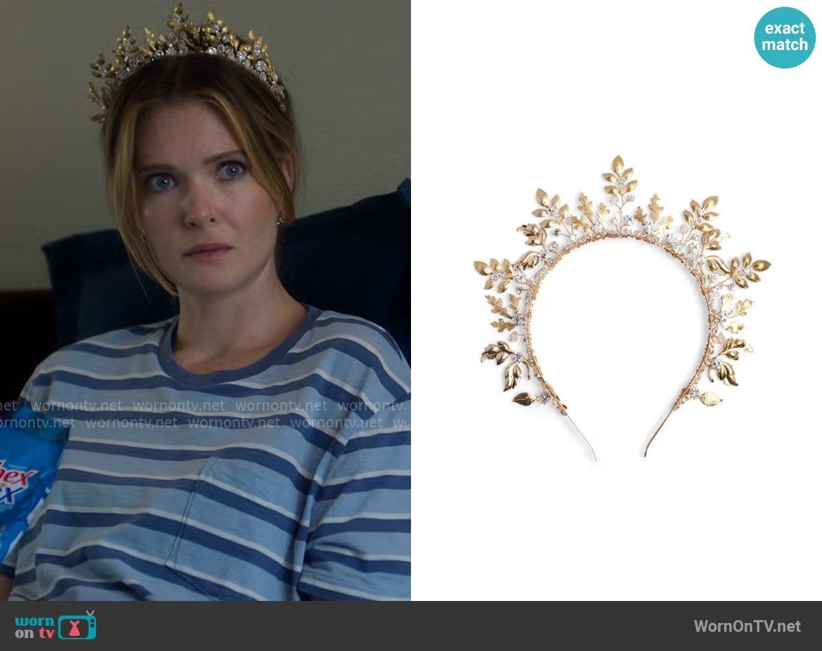 Lavlii Celestial Headband Crown worn by Devon DeWitt (Meghann Fahy) on Sirens