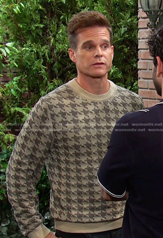 Leo's houndstooth sweater on Days of our Lives