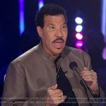 Lionel Richie’s taupe leather jacket on American Idol