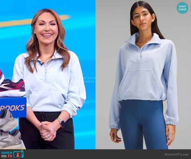Lululemon Brushed Softstreme Ribbed Half Zip worn by Lori Bergamotto on Good Morning America
