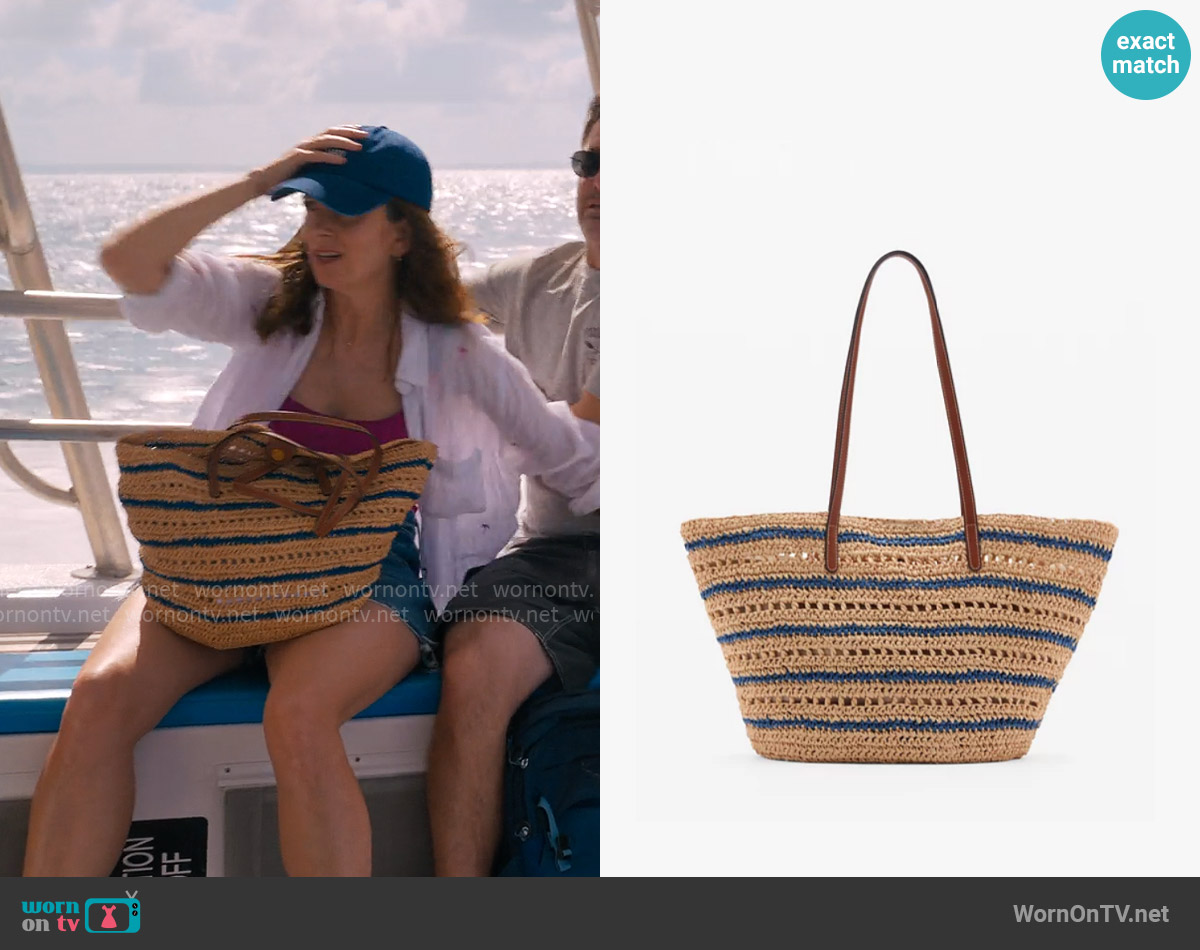 Mango Natural Fibre Carrycot Bag worn by Kate (Tina Fey) on The Four Seasons