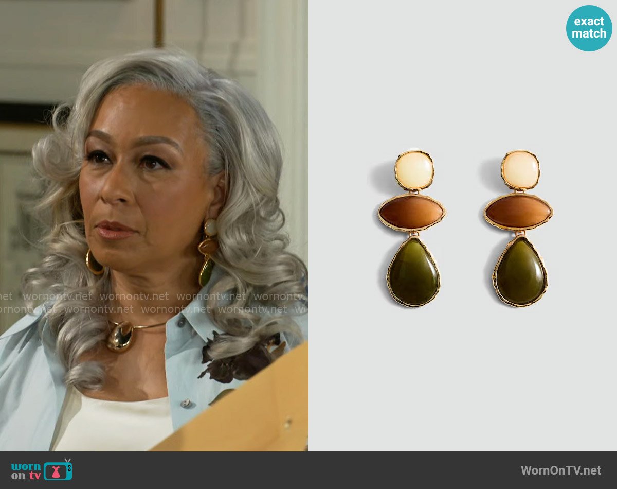 Anita’s earrings on Beyond the Gates