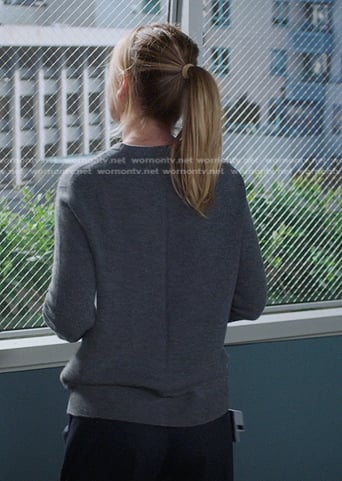Meredith’s grey sweater on Greys Anatomy