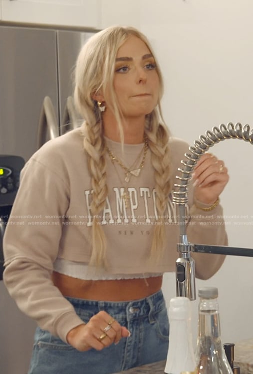 Miranda's Hamptons sweatshirt on The Secret Lives of Mormon Wives
