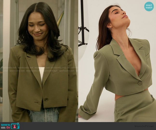NA-KD Cropped Boxy Blazer worn by Layla Keating (Greta Onieogou) on All American