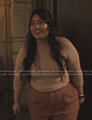 Petra’s beige ribbed sweater on The Studio