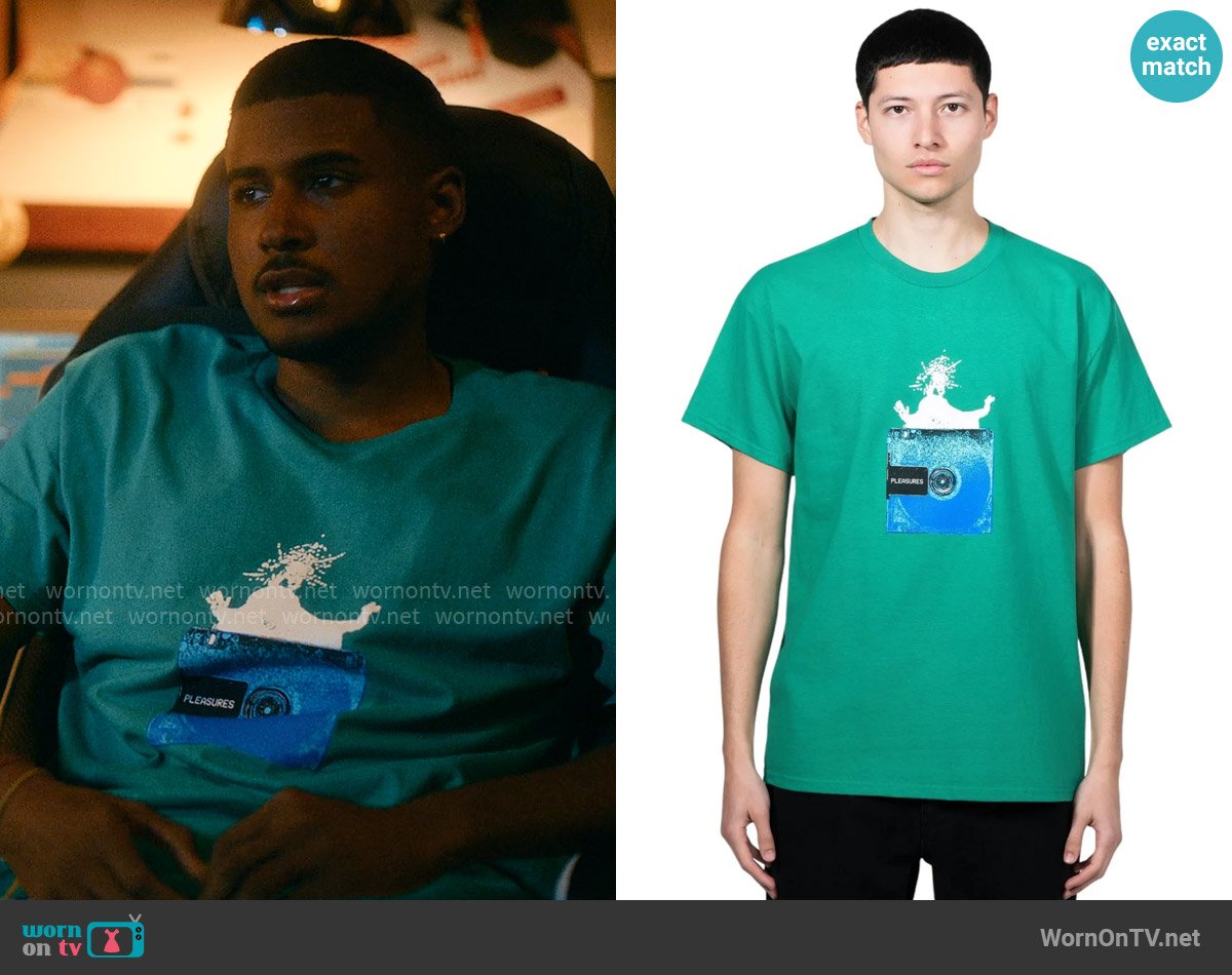 Probus Pleasures Opera T-Shirt Green worn by Justin Edwards (Michael Cooper Jr.) on Forever
