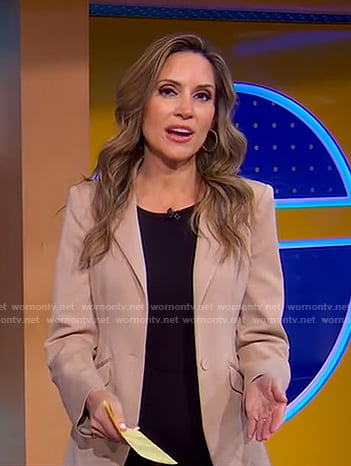 Rhiannon’s beige blazer on Good Morning America