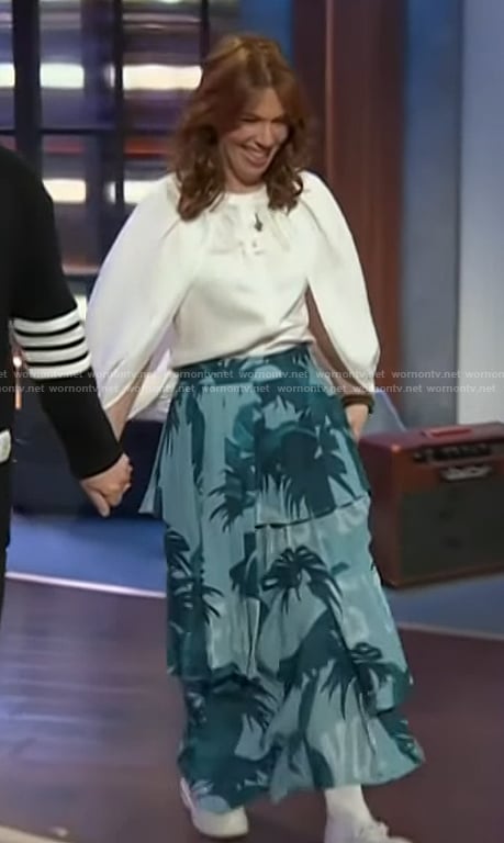 Rhonda Halbert's blue floral print ruffle skirt on The Kelly Clarkson Show