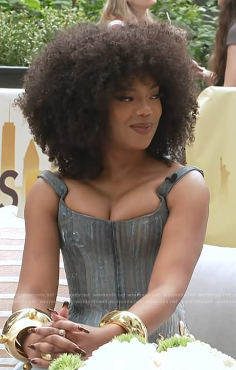 Riley Burruss’s corset top on Access Hollywood