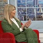 Robi Ludwig’s green textured suit on NBC News Daily