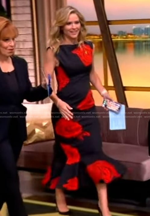 Sara's black and red floral print strapless dress on The View