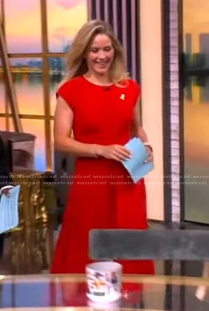 Sara’s red cap sleeve dress on The View