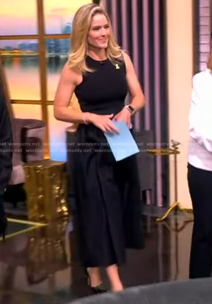 Sara’s sleeveless mixed media dress on The View