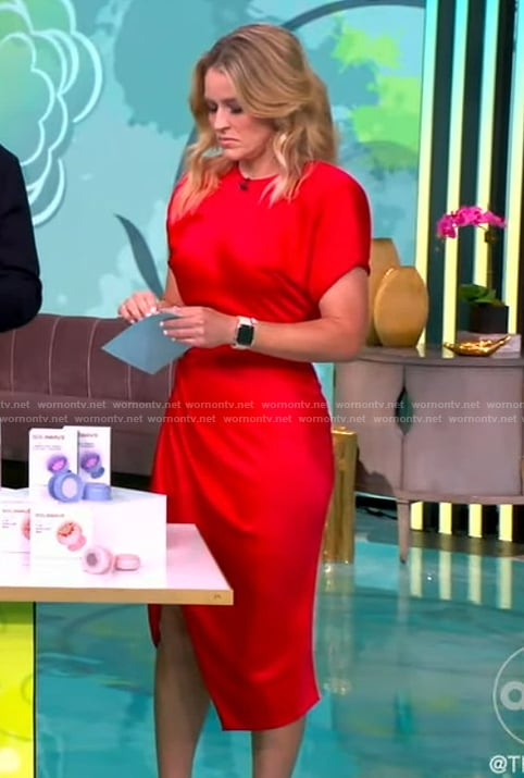 Sara’s red asymmetric dress on The View