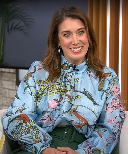 Sarah Gelman’s blue floral blouse and green trousers on CBS Mornings