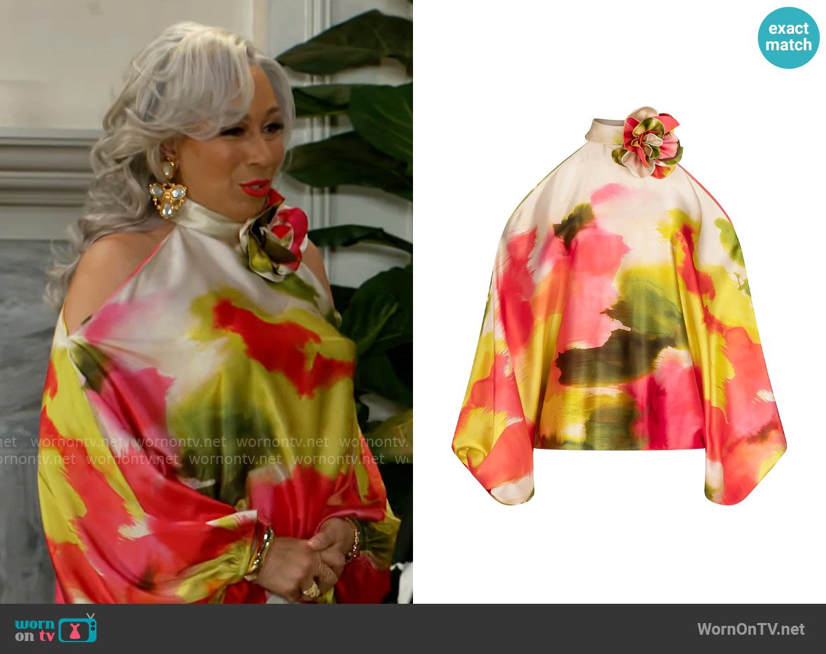 Silvia Tcherassi Safira Floral Silk Blouse worn by Anita Dupree (Tamara Tunie) on Beyond the Gates
