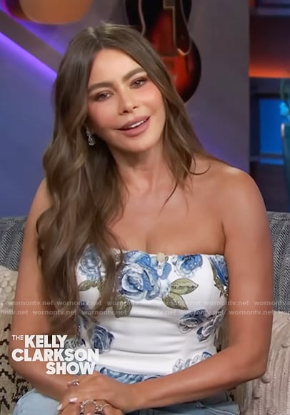 Sofía Vergara’s floral strapless top on The Kelly Clarkson Show