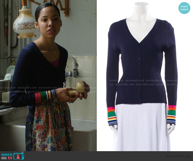 Staud V-Neck Sweater worn by Mishi Duplessis (Tais Vinolo) on Etoile