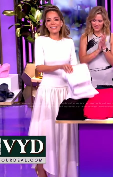 Sunny's white asymmetric dress on The View