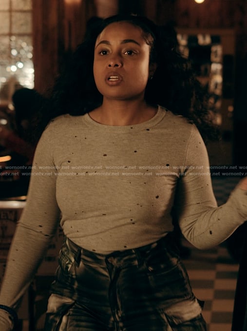 Tiffany's gray long sleeve tee on The Chi