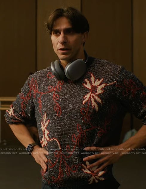 Tobias’s gray floral sweater on Etoile