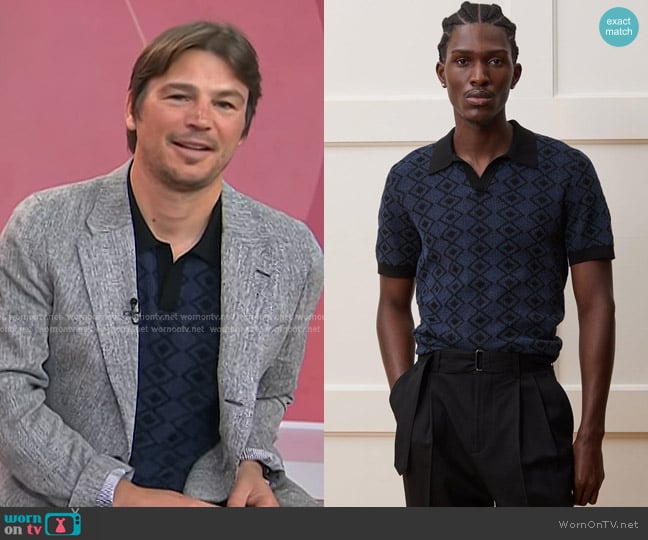 Todd Snyder  Diamond Crochet Sweater Polo in Blue worn by Josh Hartnett on Today