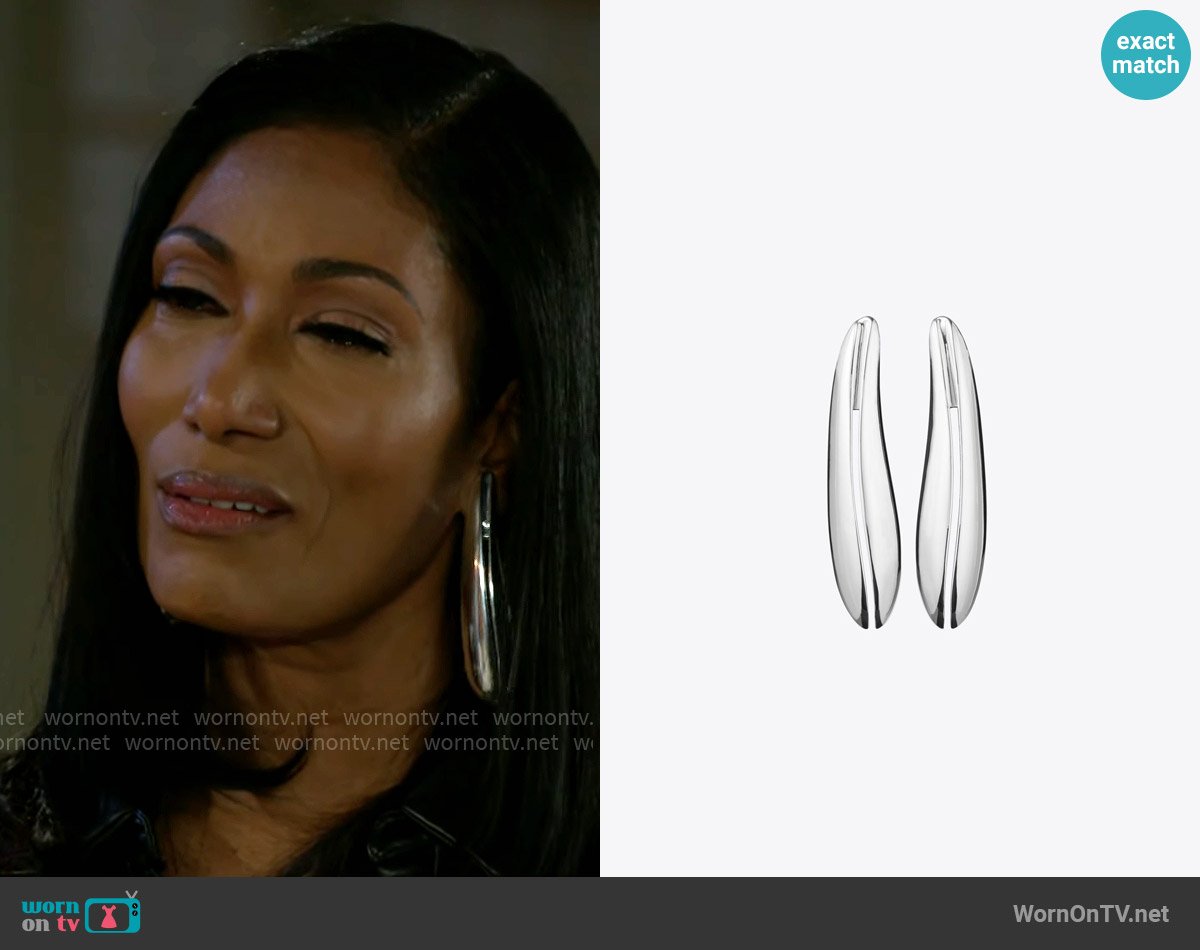 Tory Burch Elongated Wave Earrings worn by Dana 'Leslie' Thomas (Trisha Mann-Grant) on Beyond the Gates