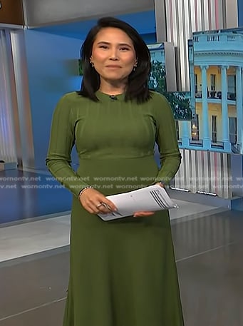 Vicky's green ribbed midi dress on NBC News Daily